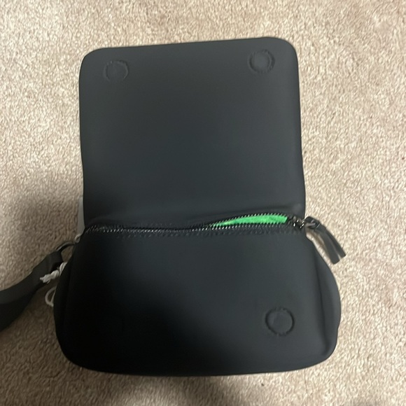 Black Purse - Picture 3 of 6